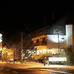 Land-gut-hotel Zum Alten Forsthaus - Aufladestation Fuer Elektroautos Hotel 4*