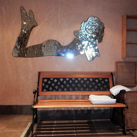 Land-gut-hotel Zum Alten Forsthaus - Aufladestation Fuer Elektroautos Hotel 4*