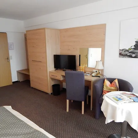 Land-gut-hotel Zum Alten Forsthaus - Aufladestation Fuer Elektroautos Hotel Hürtgenwald