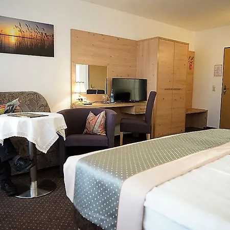 Hotel Land-gut-hotel Zum Alten Forsthaus - Aufladestation Fuer Elektroautos
