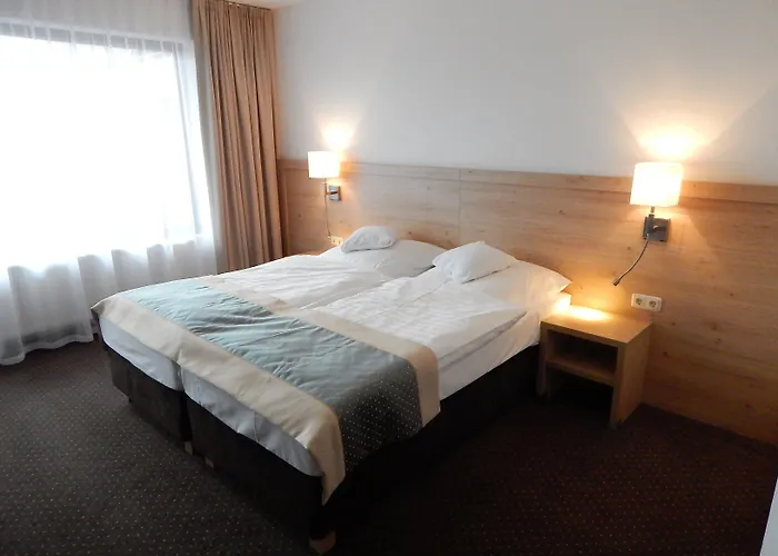 Land-gut-hotel Zum Alten Forsthaus - Aufladestation Fuer Elektroautos Hotel Hürtgenwald