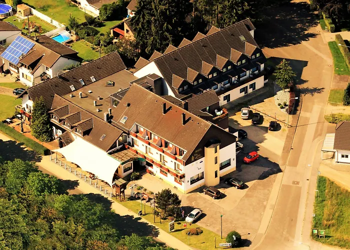 Land-gut-hotel Zum Alten Forsthaus - Aufladestation Fuer Elektroautos Hotel Hürtgenwald
