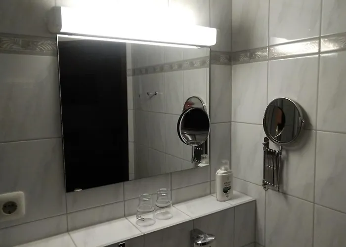 Land-gut-hotel Zum Alten Forsthaus - Aufladestation Fuer Elektroautos Hotel 4*