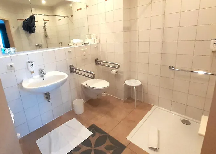 Land-gut-hotel Zum Alten Forsthaus - Aufladestation Fuer Elektroautos 4*