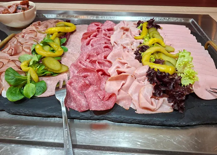 Hotel Land-gut-hotel Zum Alten Forsthaus 4*