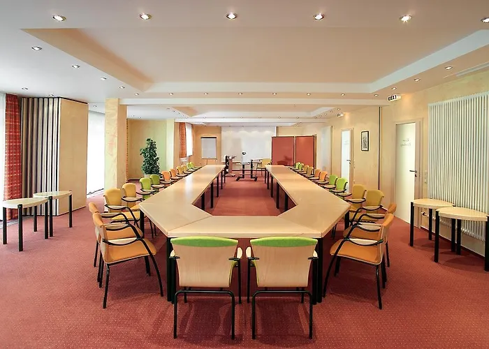 Land-gut-hotel Zum Alten Forsthaus 4*